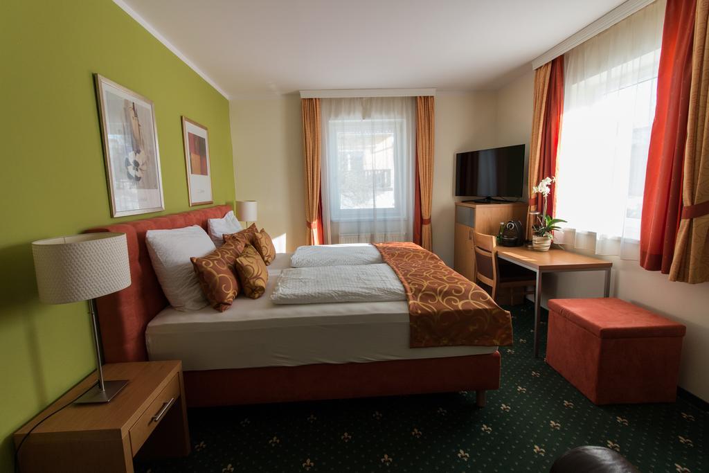 Hotel Kreuzwirt Engerwitzdorf Екстер'єр фото